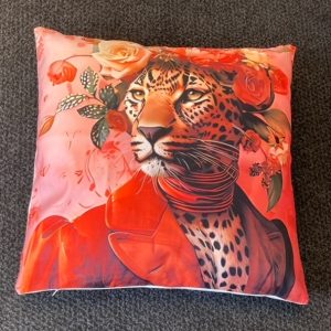 Kussen met tijgerprint rood