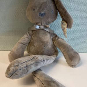 Leuke knuffel heerlijk zacht Lengte kleur is bruin/grijs
