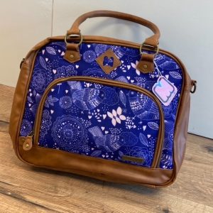 Leuke ruime tas paars met print
